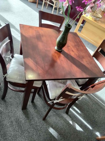 Dining Table Set