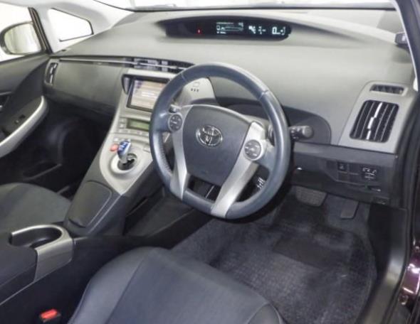 2015 Toyota prius 18cc,New Shape,Low Kms, Rebate!!!