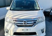 2012 Nissan Serena 20X,8 Seater Seater,Cruise Control.