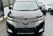 2011 Nissan Elgrand 8 Seater Family Wagon.