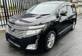 2011 Nissan Elgrand 8 Seater Family Wagon.