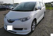 2008 Toyota Estima Hybrid, Family Wagon.