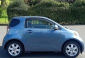 2010 Toyota IQ 6 Air bags push start, 71000kms