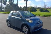 2010 Toyota IQ 6 Air bags push start, 71000kms