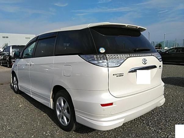 2008 Toyota Estima Hybrid, Family Wagon.