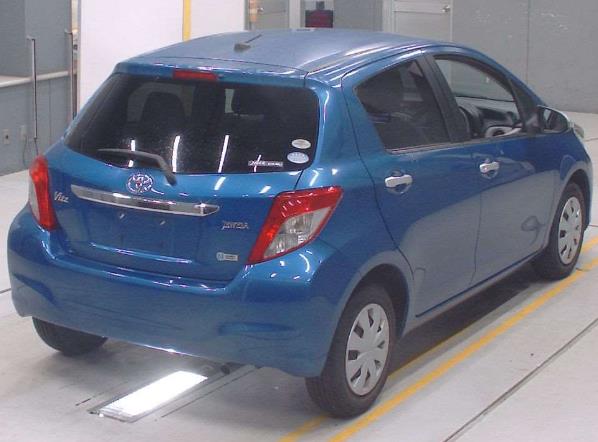 2011 Toyota Vitz 1.3L Petrol, Push Start.