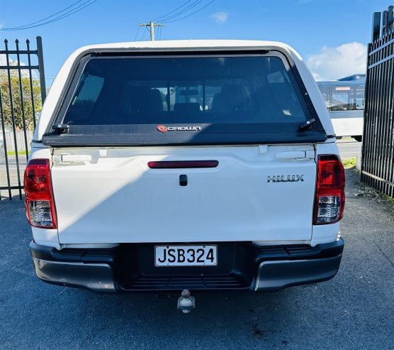 2016 Toyota Hilux 2.8TD,DC,2WD,NZ NEW.