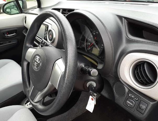 2011 Toyota Vitz 1.3L Petrol, Push Start.