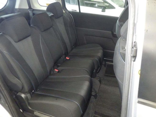 2012 Mazda Premacy 20S,7 Seater Family Wagon.