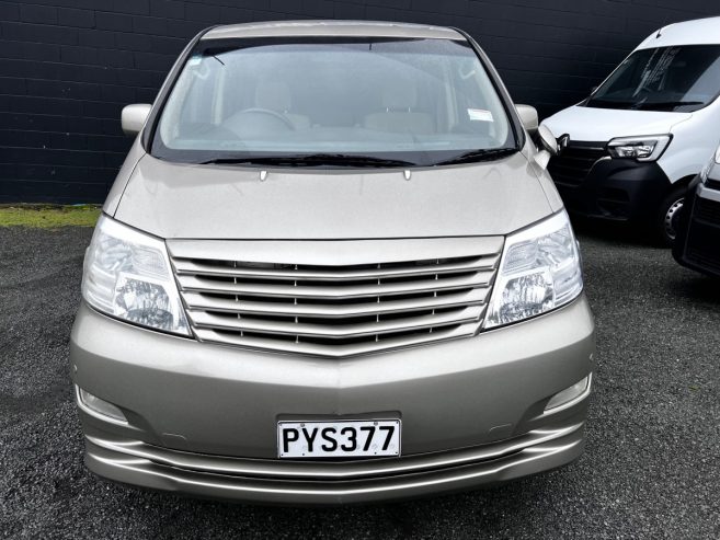 Toyota Alphard 2004