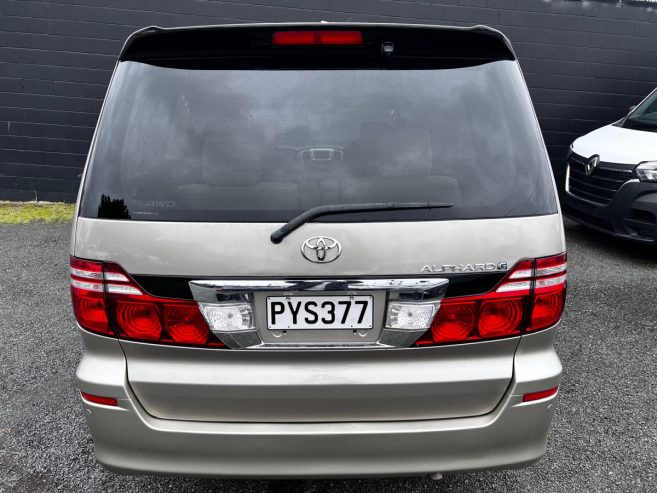 Toyota Alphard 2004