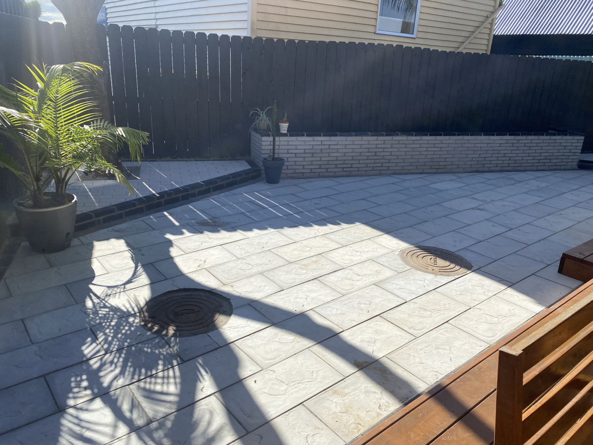 Deck pavers concrete way of Garden Landscape