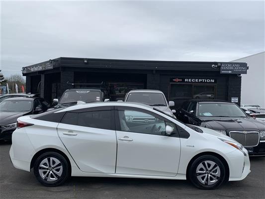 2016 Toyota Prius Sedan Automatic