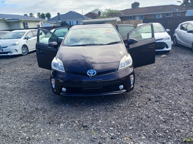 Toyota prius 2012 nz new