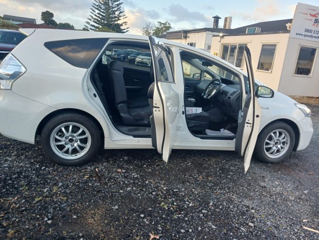 Toyota prius 2013 nz new