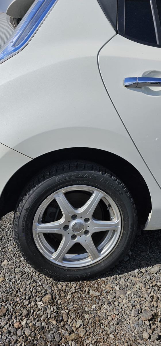 2015 Nissan Leaf Hatchback Automatic