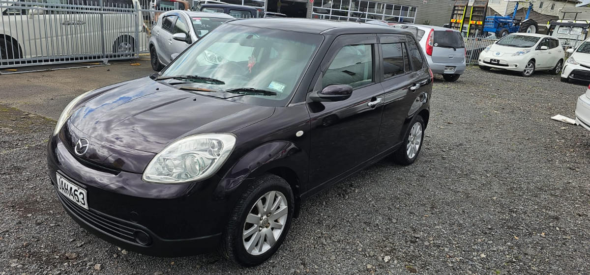 2005 Mazda Verisa Hatchback Automatic