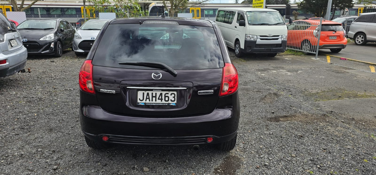 2005 Mazda Verisa Hatchback Automatic