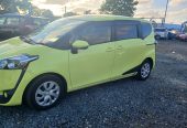 2015 Toyota senter 7 senter $89 for weely