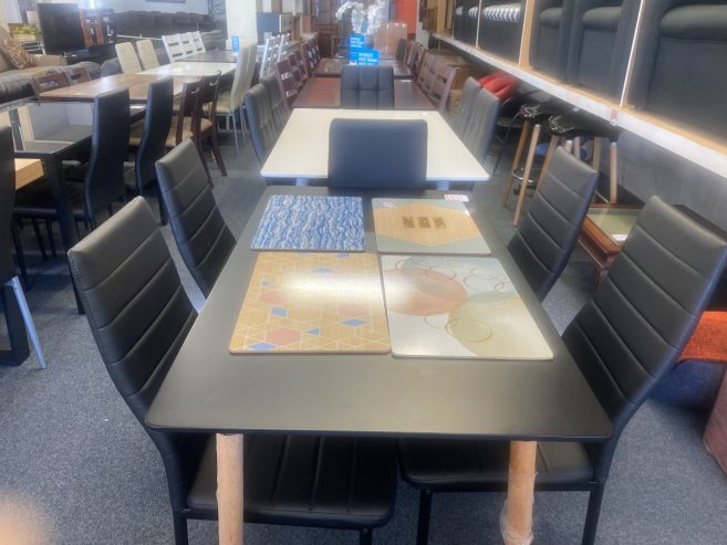 Dining table with 4 chairs 1.2 x 75