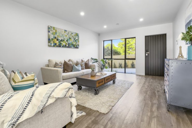 Welcome to the epitome of modern living in the heart of Papatoetoe!