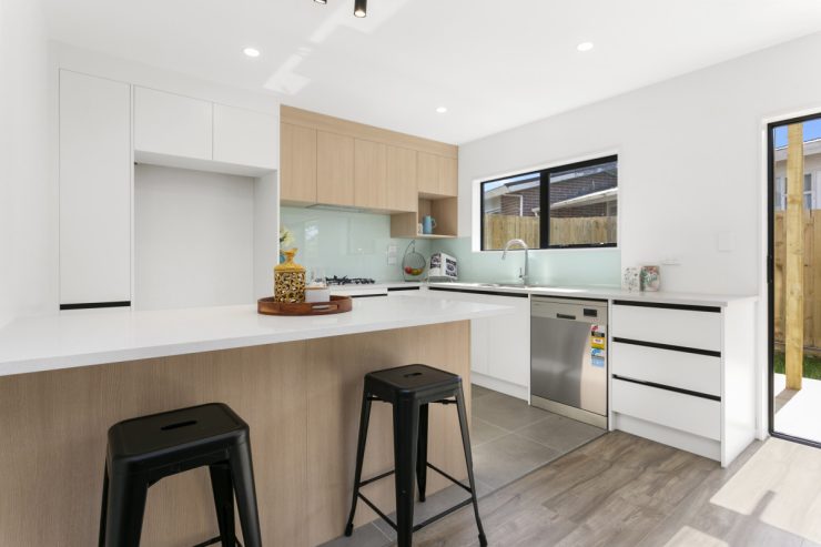 Welcome to the epitome of modern living in the heart of Papatoetoe!