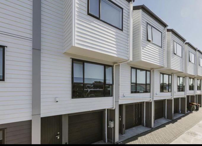 4/45 Dale Crescent Pakuranga