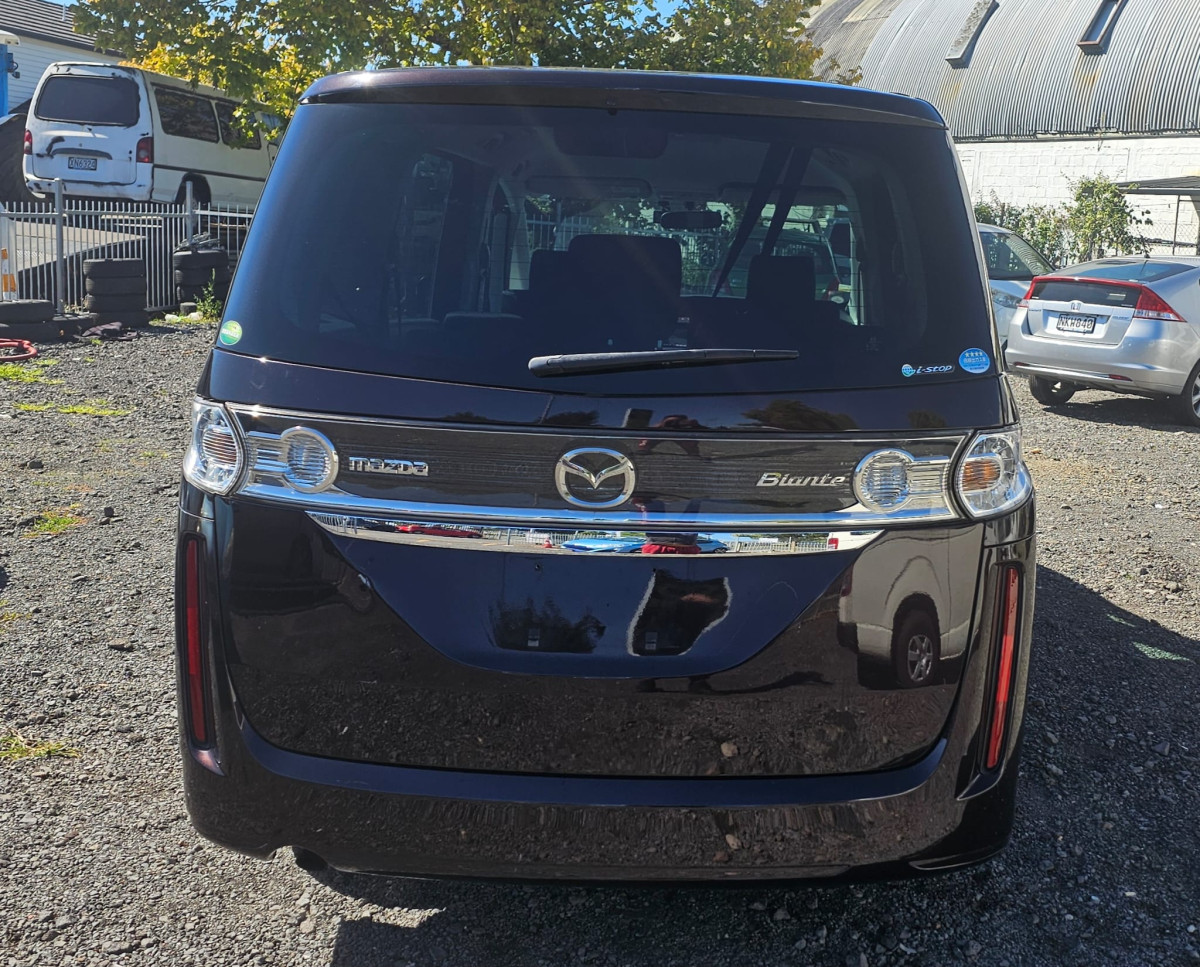 MAZDA BIANTE 8 SEATER 2013
