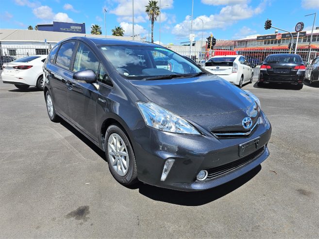 2012 TOYOTA PRIUS APLPHA HYBRID