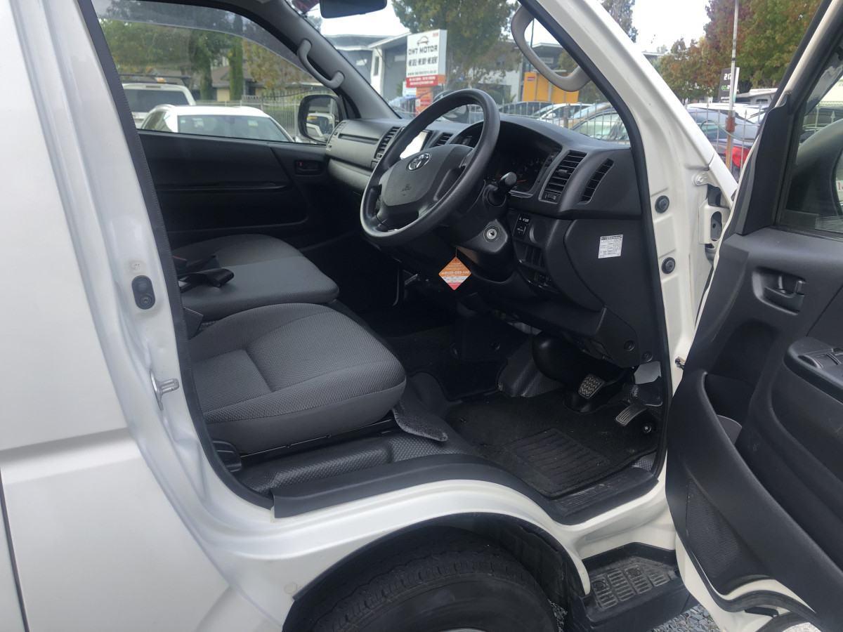 2020 Toyota Hiace ,2.0 Petrol,auto,107000klms,5 door,mint van.A slection of Hiace vans from 24995