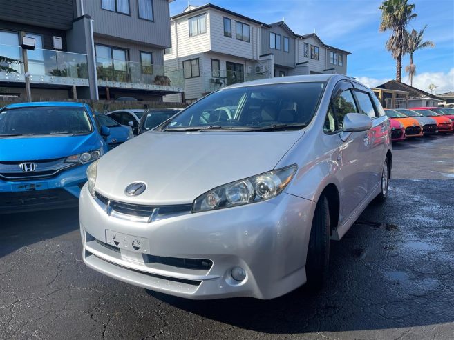 2012 Toyota Wish **7 Seater Station Wagon Automatic