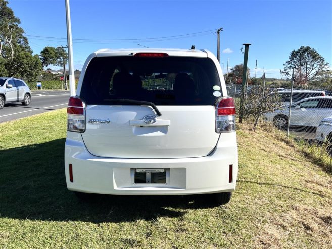 2013 Toyota Spade Hatchback Automatic