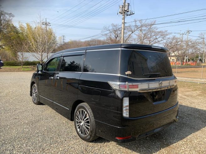 2018 NISSAN ELGRAND DBA-TE52