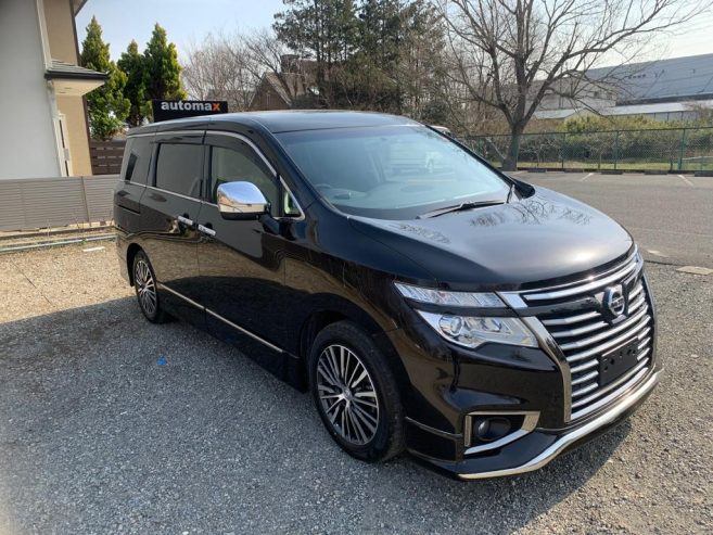 2018 NISSAN ELGRAND DBA-TE52