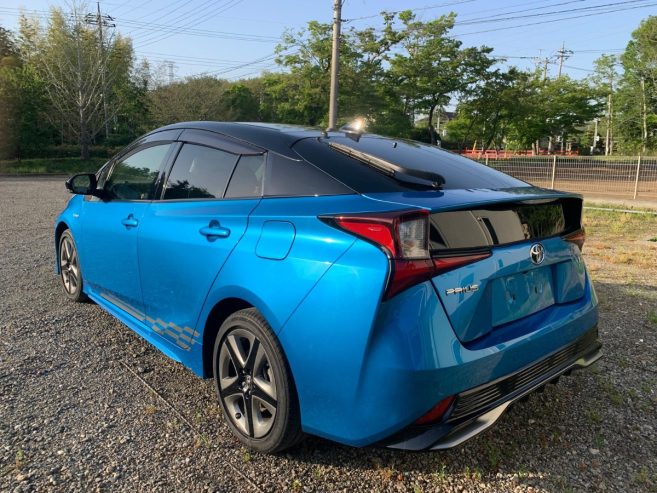 2019 TOYOTA PRIUS DAA-ZVW51