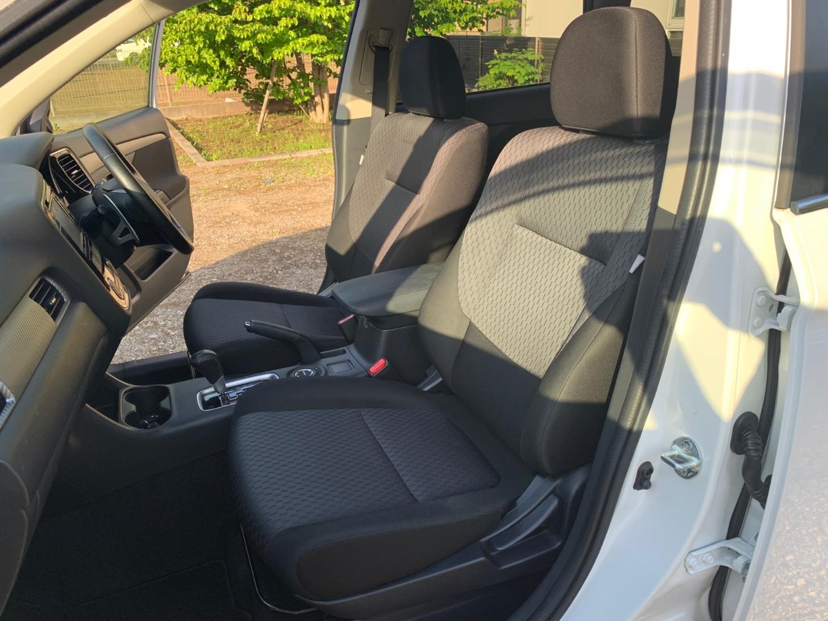 2013 MITSUBISHI OUTLANDER DBA-GF8W