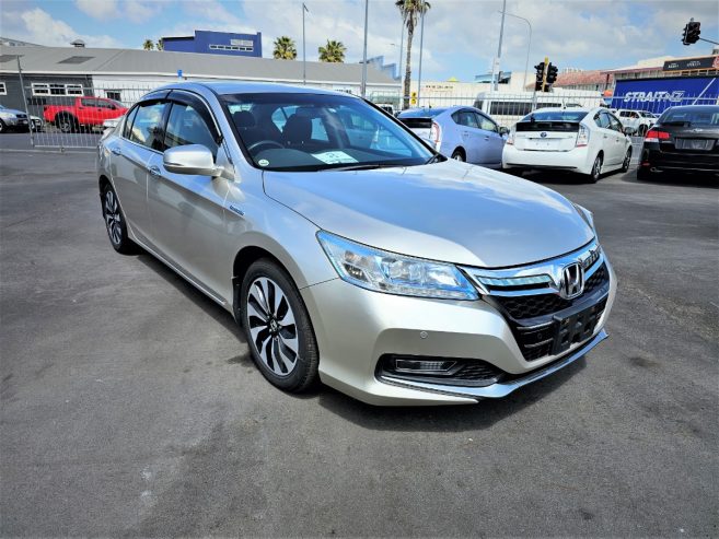 2013 HONDA ACCORD HYBRID ON SPECIAL