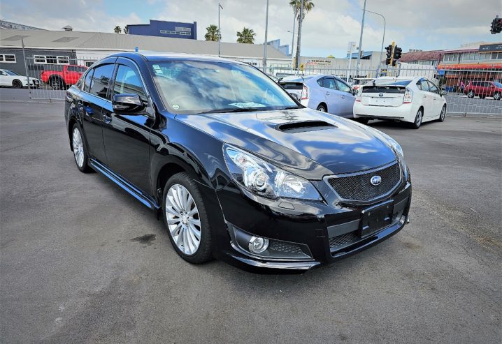 2010 SUBARU LEGACY B4 TURBO HALF LEATHER