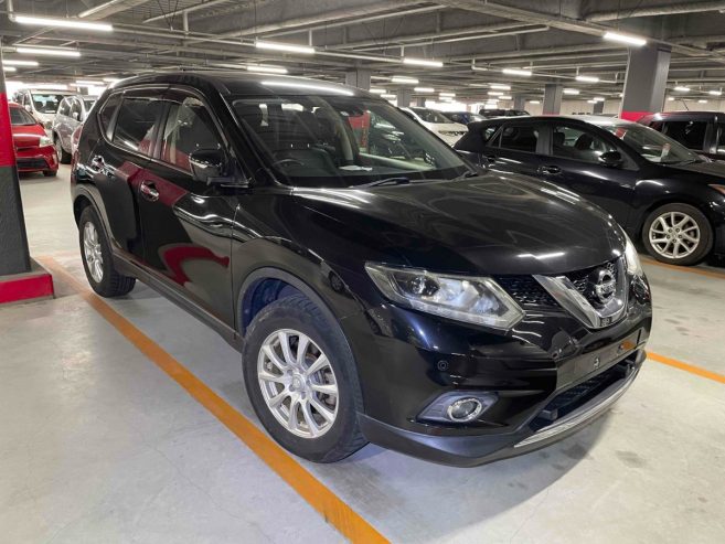 2014 NISSAN X-TRAIL