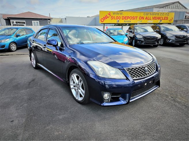 2010 TOYOTA CROWN FEEL AS A ROYAL WITH CROWN ATHLETE ON SPECIAL