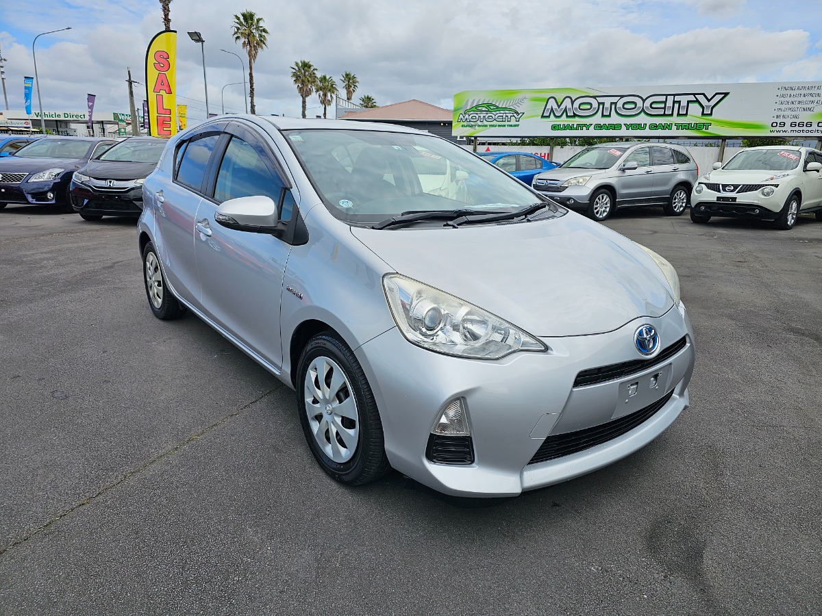2014 TOYOTA AQUA S ON SPECIAL