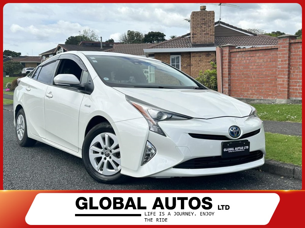 2016 Toyota Prius S Cruise Control !! Hatchback Automatic
