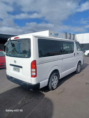 2009 Toyota Hiace Long Wheel Base Van Automatic