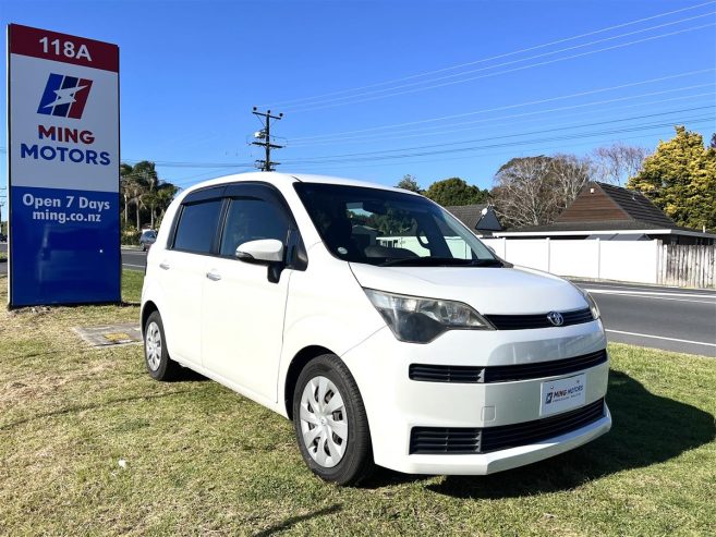 2013 Toyota Spade Hatchback Automatic