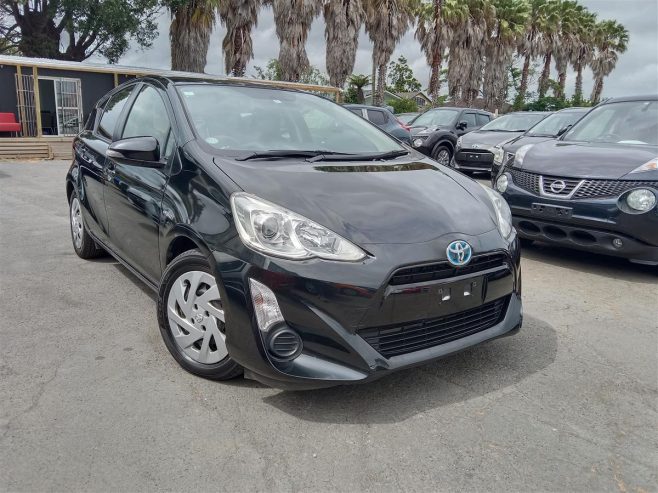 2015 Toyota Aqua S PACKAGE Hatchback Automatic