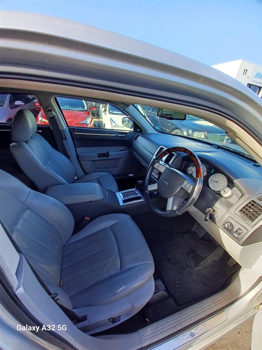 2006 Chrysler 300C Station Wagon Automatic