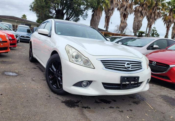 2010 Nissan Skyline Sedan Automatic