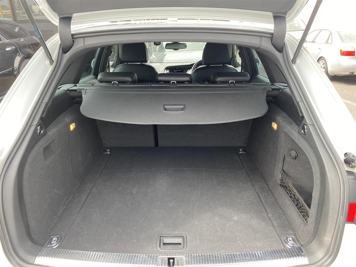 2014 Audi A4 Avant 2.0T S-Line Station Wagon Tiptronic