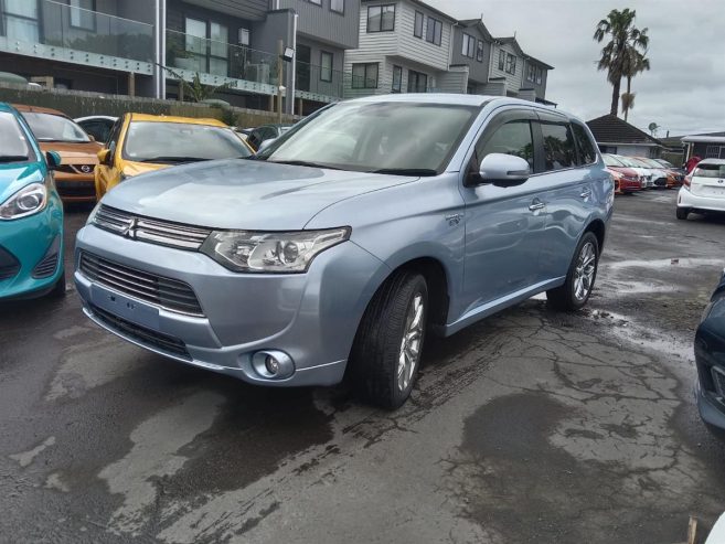 2013 Mitsubishi Outlander PHEV G-Navigation RV/SUV Automatic