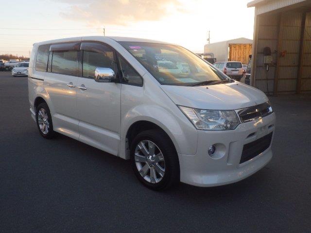 2010 Mitsubishi Delica D5 Rodest G Premium 4WD Van Automatic